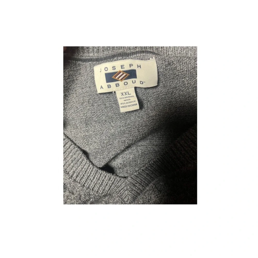 Joseph Abboud‎ Merino Wool Textured V Neck Sweater